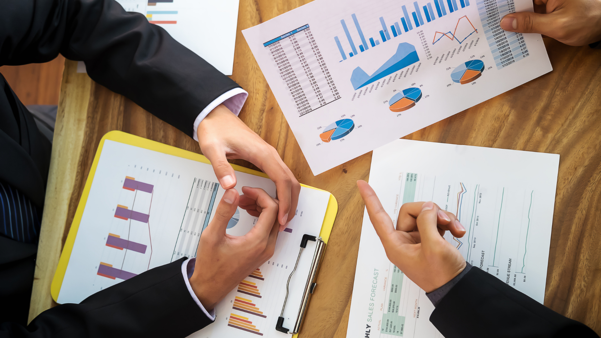 How Flexible Credit Facilities Help Businesses Grow Through Factoring